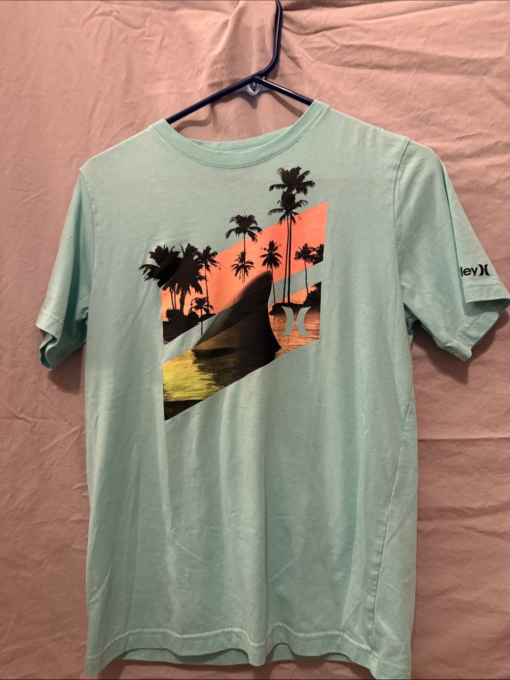 Hurley Mint Short Sleeve Tee with Sunset Palm Graphic